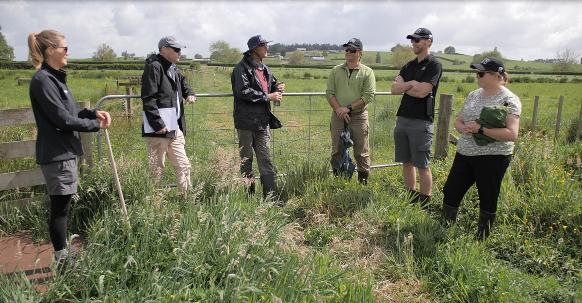 Discussions at Lake Ruatuna