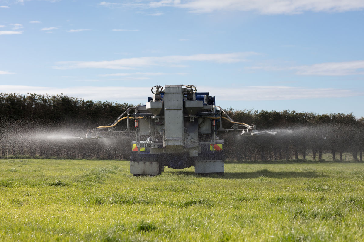 Truck spraying